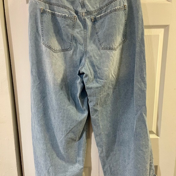 Eloquii Light Blue Boyfriend Jeans with Distressed Detail - Picture 4 of 4
